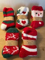 5 Paar Socken Weihnachten xmas Weihnachtssocken verschiedene NEU Duisburg - Duisburg-Mitte Vorschau