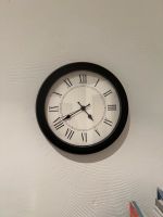 Uhr / Wanduhr, schwarz, Ikea, römische Ziffern Hamburg-Nord - Hamburg Winterhude Vorschau
