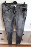 Neuwertig 1 x getragen-Passport-stylische Jeans Hose-Gr. 38-grau- Hessen - Erbach Vorschau