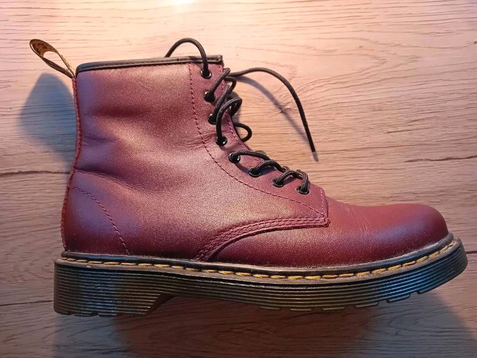 Original Dr Martens Boots Gr 36 borderaux NP 240€ in Werl