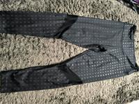 Original ZUMBA WEAR Leggings mit Mesh Cut Outs in Größe L Sachsen - Pirna Vorschau