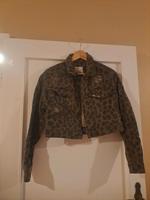 Sehr schöne modische jeans jacke Berlin - Reinickendorf Vorschau