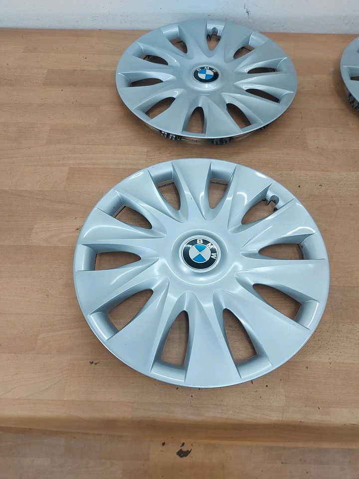 Radkappen BMW 1Er 3er F20 F21 ( 16 Zoll) 679180601 in Ennepetal