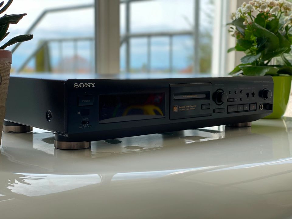 SONY MINIDISC DECK MDS-JE500 (REPARATURBEDÜRFTIG) in Esslingen