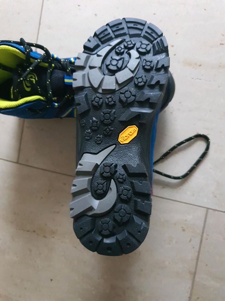 Wanderschuhe Kinder Outdoor Brütting Ohio High NEU Größe 34 in Siegen