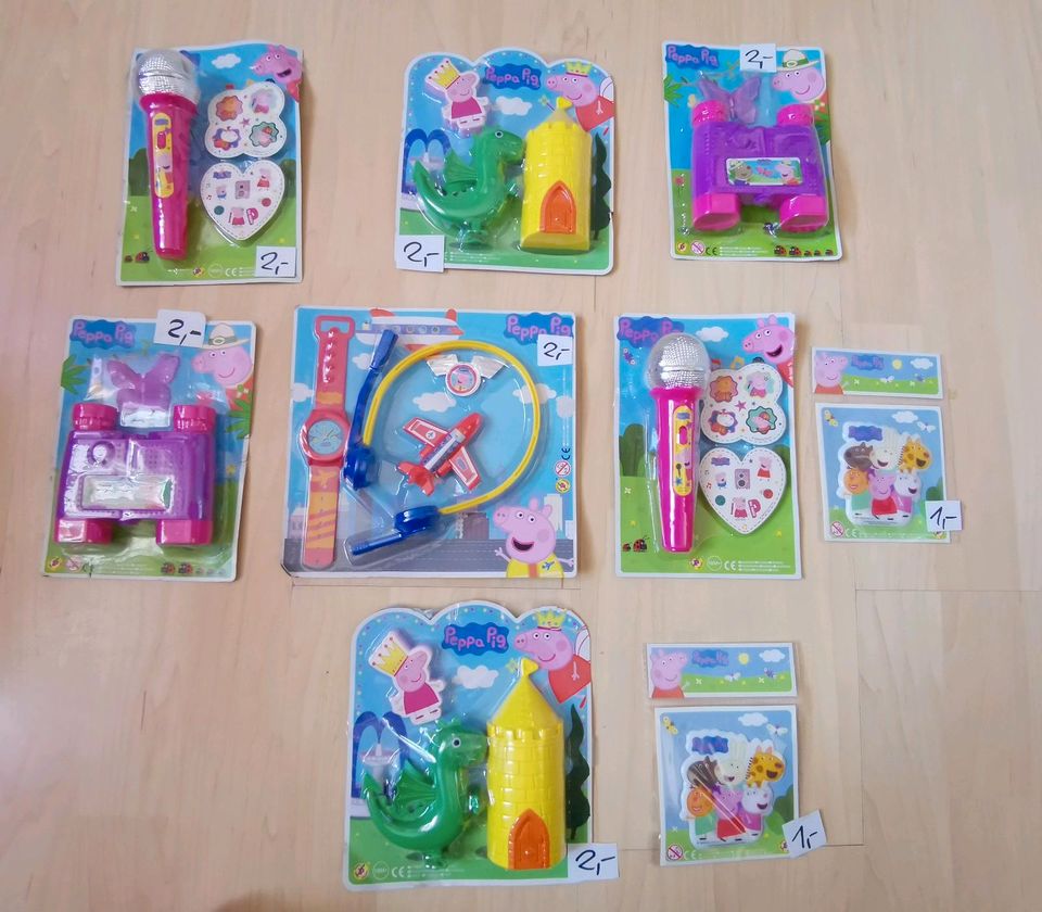 Peppa Wutz, Peppa Pig Spielsachen, Zubehör, Dino, Sticker in Lappersdorf
