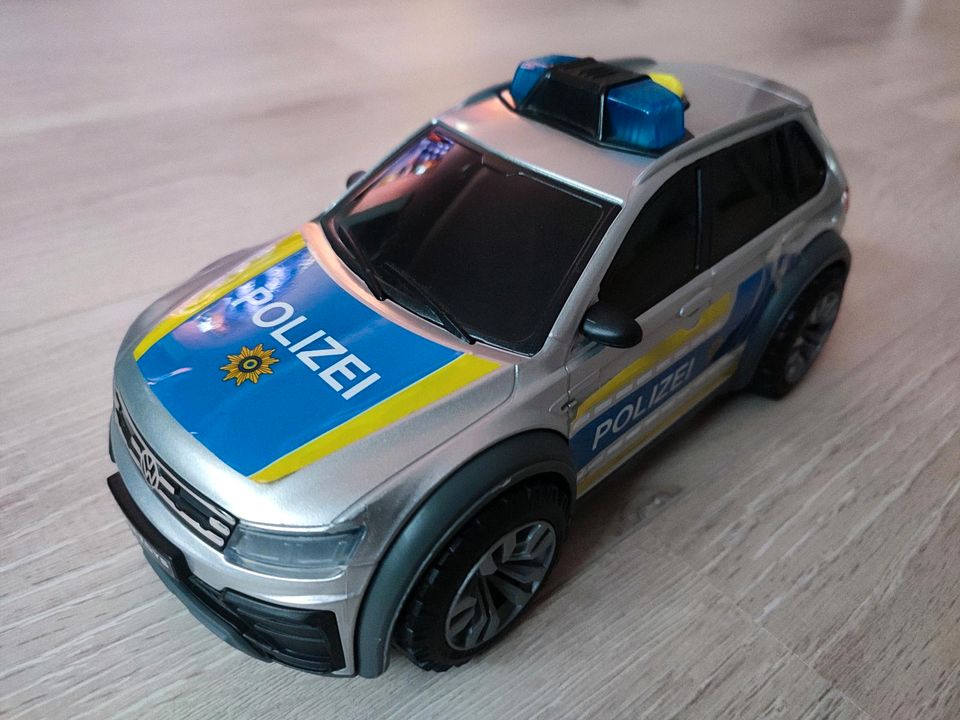 Dickie Toys Polizeiauto Tiguan Licht und Sound 25cm in Großhansdorf