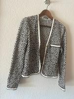 Yarell elegante Strickjacke Gr. 40 wie neu 1 mal getragen Nordrhein-Westfalen - Lennestadt Vorschau