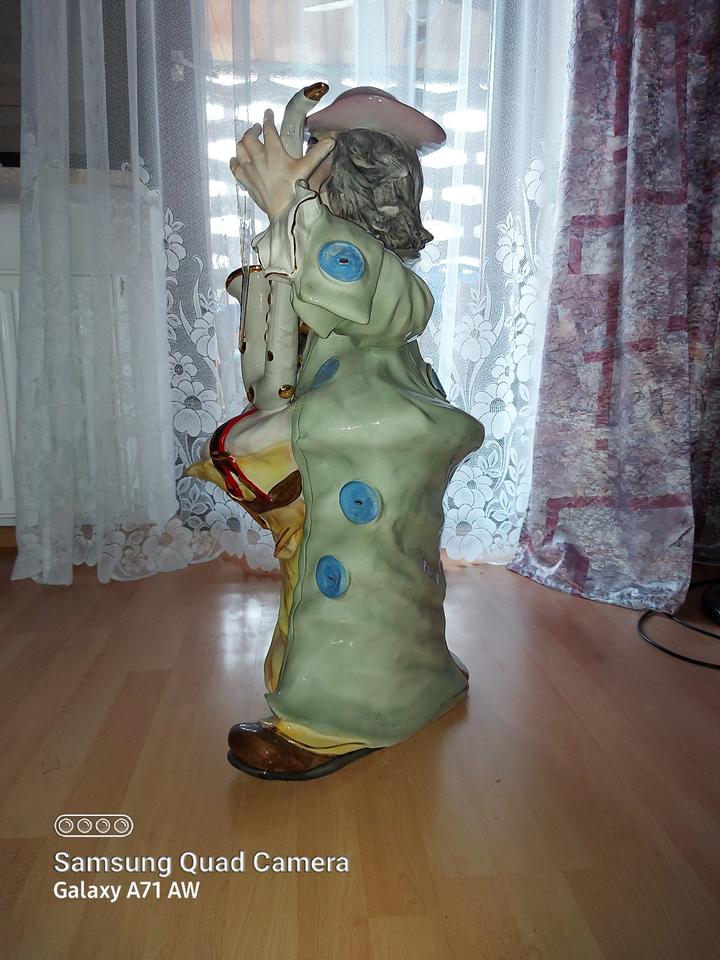 Clown aus Porzelan, Porzelanclown, Kunstwerk, Deko, Blickfang in Regensburg