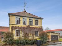 Heim- und Handwerker aufgepasst! Ehemaliges Schulhaus mit Garage in Oberntief Bayern - Bad Windsheim Vorschau