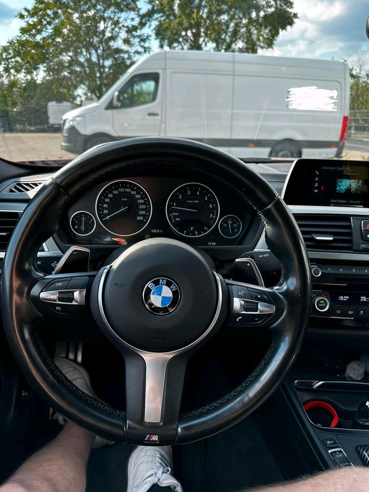 BMW F30 320i Xdrive (2018)+ 8 Reifen/Felgen in Mannheim