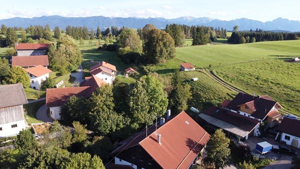 Ein Landhaus der vielen Möglichkeiten - Mehrgenerationshaus - Wohnen und Arbeiten - Ferienwohnungen in Fuessen