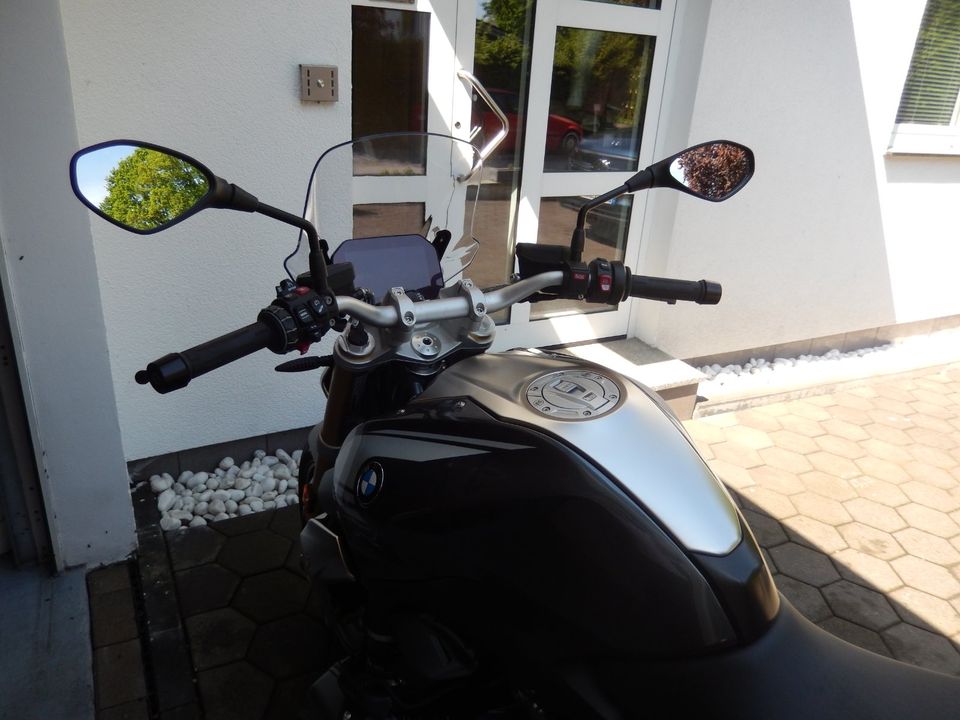 BMW  R1250R  Exclusive 3 Pakete SOS in Detmold