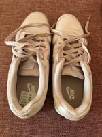 Damen Sneaker Nike, Gr.40,5 Hessen - Schlangenbad Vorschau