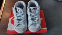 Nike Blazer Mid 77 Schuhe Grösse 21 Rheinland-Pfalz - Hetzerath (Mosel) Vorschau
