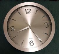 Analoge Uhr / Wanduhr - Durchmesser 30cm Bad Doberan - Landkreis - Elmenhorst/Lichtenhagen Vorschau