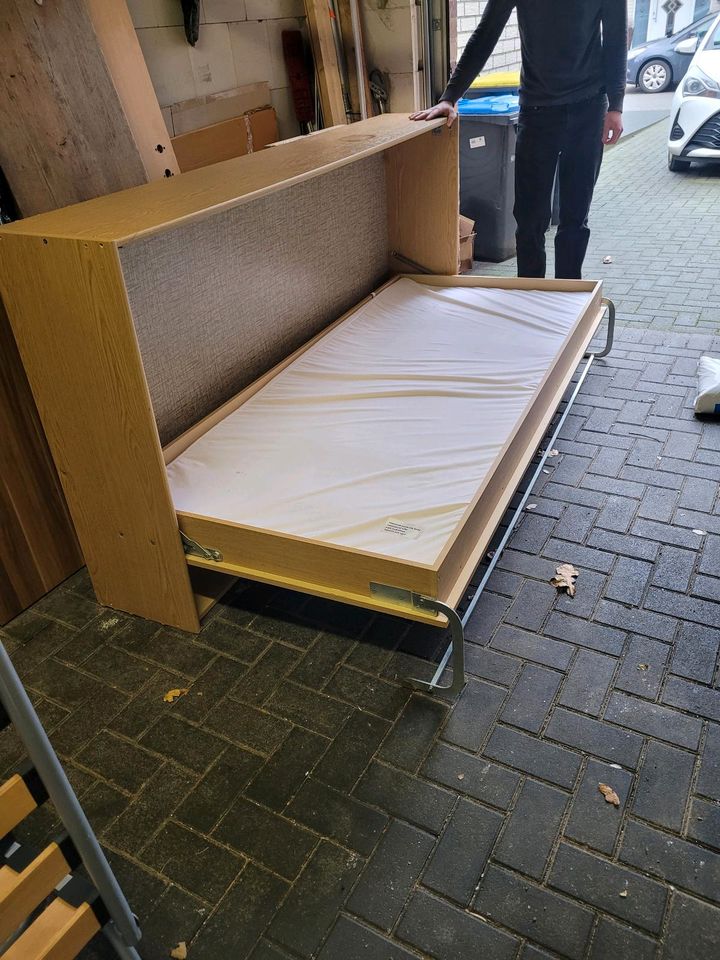 Schrankbett 90×200 mit Matratze, Preis 80 € nur übers  WE in Rheine