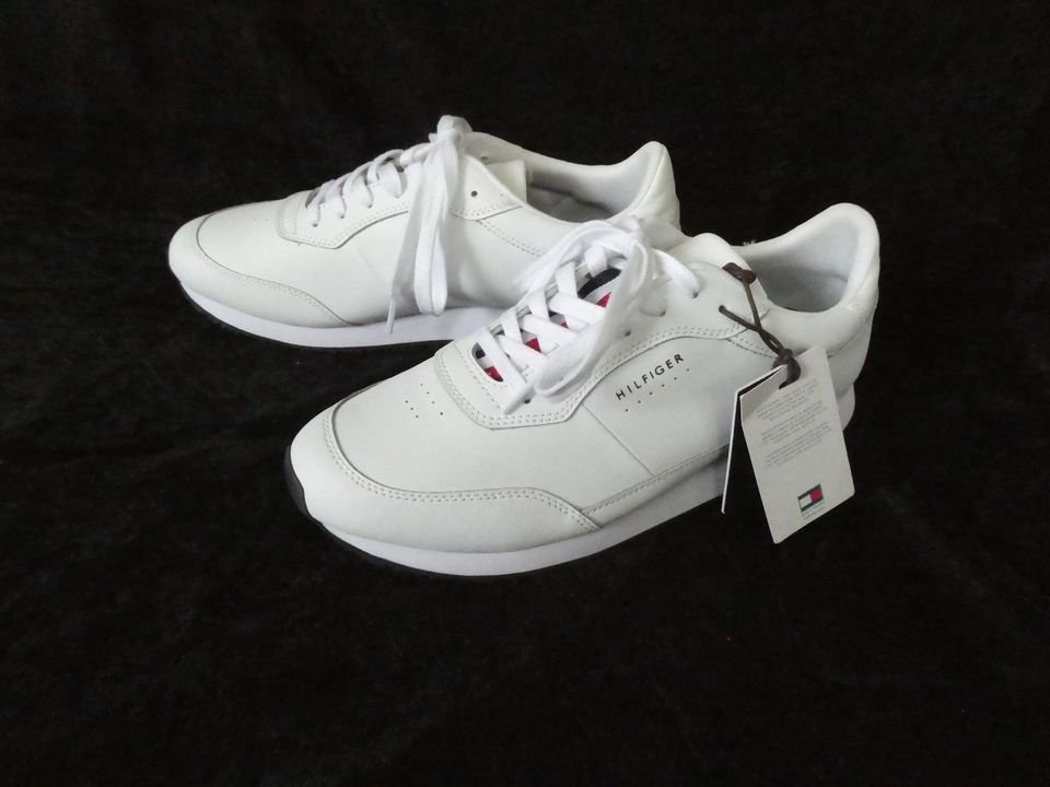 NEU Sneaker Tommy Hilfiger Leder weiß, Gr. 40 in Frankfurt am Main