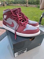 AIR JORDAN 1MID, 44.5; 10,5 neuwertig OVP  CherryWood Red/White Rheinland-Pfalz - Mendig Vorschau