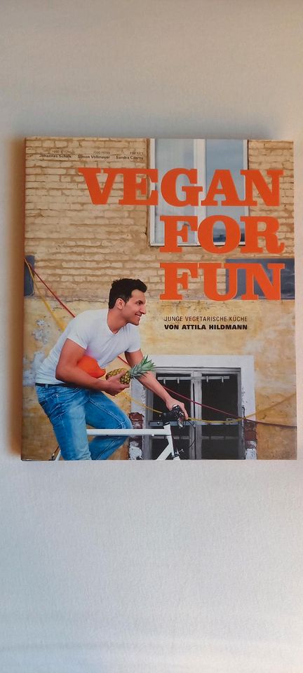 Vegan fit Fun Attila Hildmann - wie NEU in Dettelbach