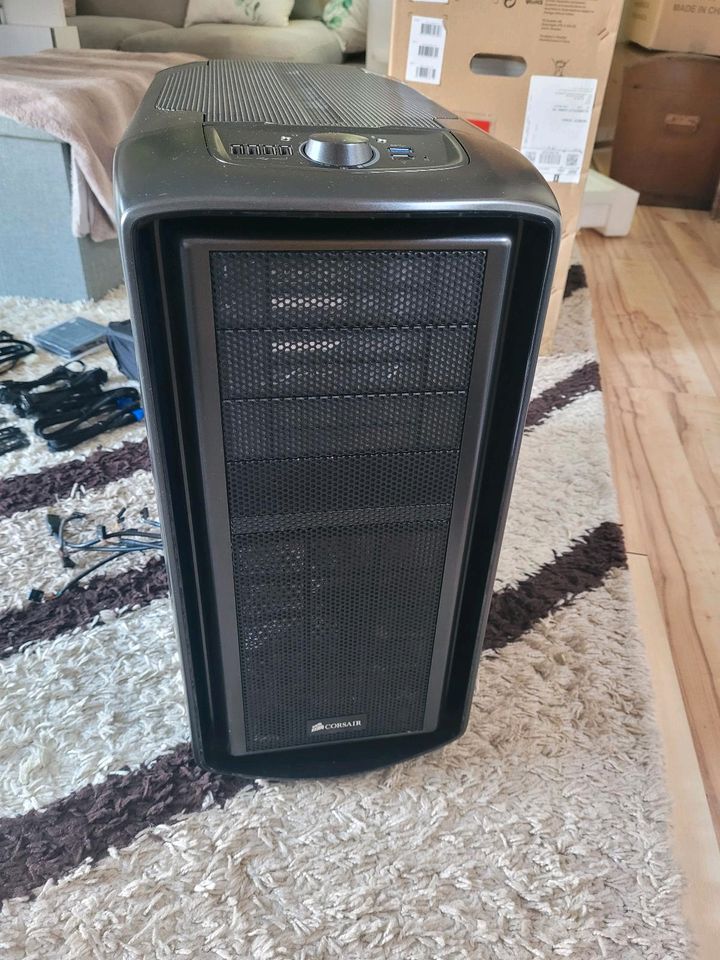 Corsair Graphite Series™ 600T Mid-Tower-Gehäuse  Gebraucht in Berlin