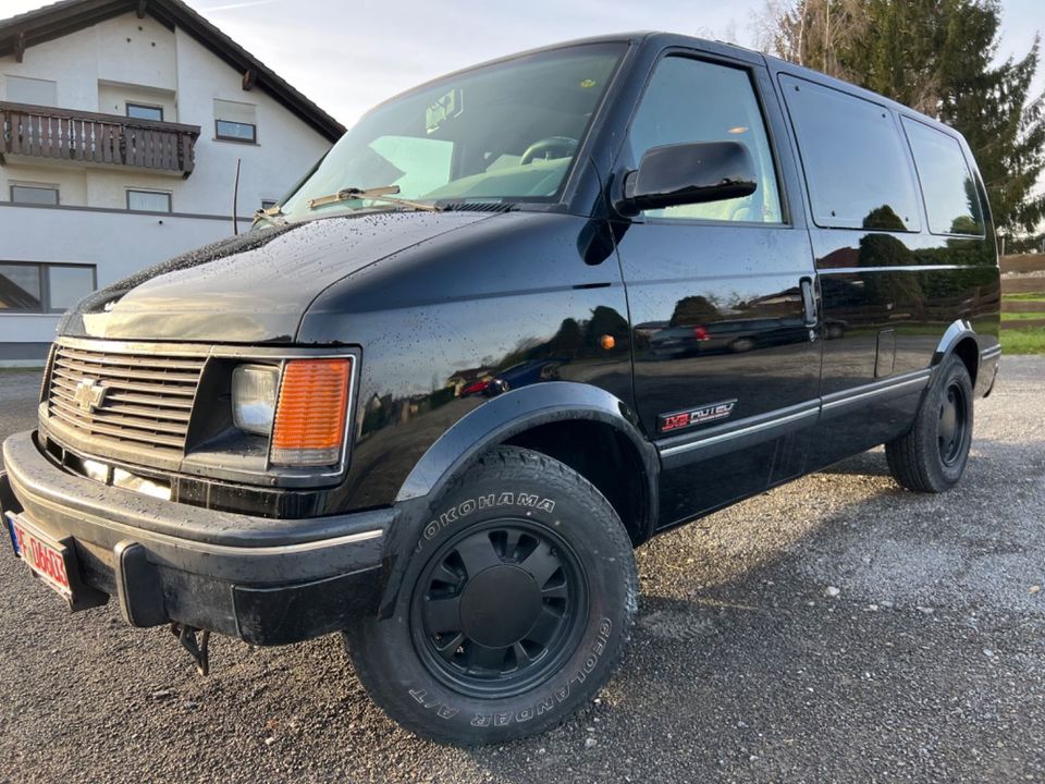 Chevrolet ASTROVAN 4.3 V6 2WD LT TÜV NEU EIN TOLLES AUTO ! in Schömberg b. Württ