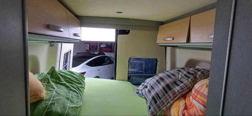 Hymer Free S 600 - Wohnmobil schwarz in Adelsdorf