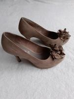 Tamaris 39 Leder beige Taupe Pumps Highheels Niedersachsen - Emden Vorschau