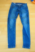 Neuwertige super Skinny Jeans Regular Größe 36 Kr. München - Neubiberg Vorschau