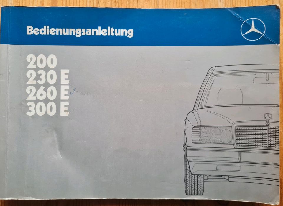 Mercedes Benz Handbuch200,240E-300E in Heitersheim