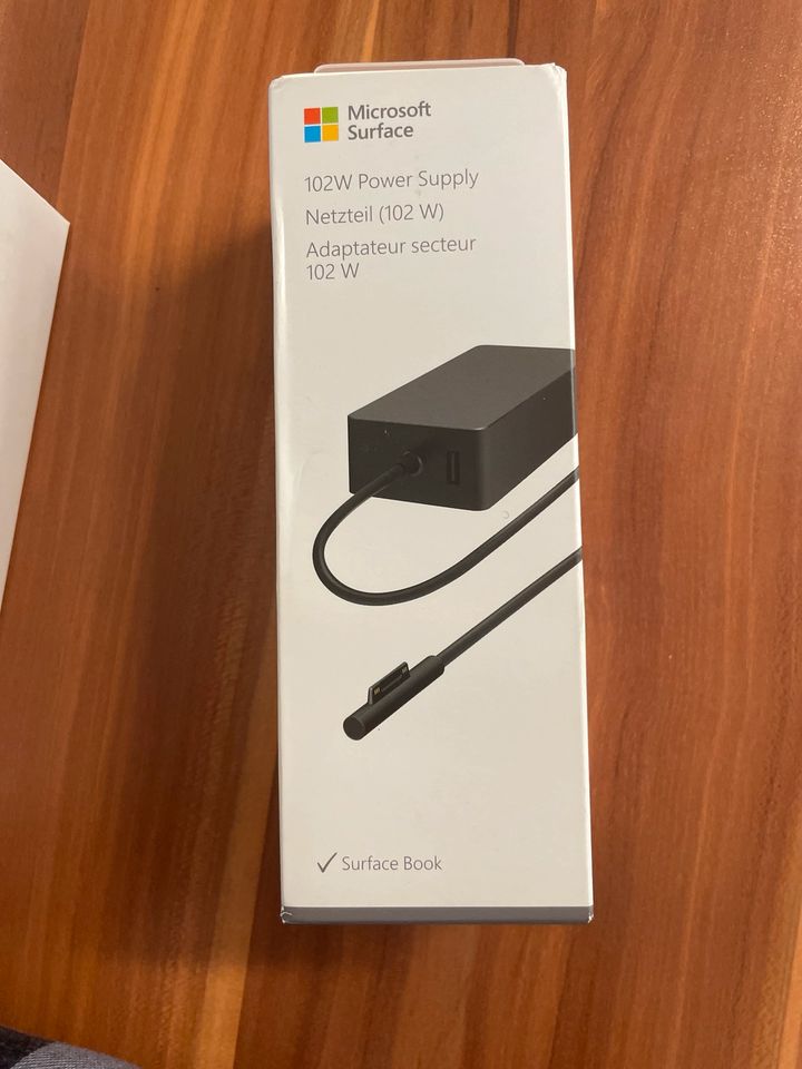 Microsoft Surface 102W Power Supply Netzteil/Adapter in Obertshausen