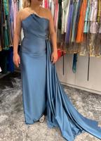 Blaues Abendkleid mit Schleppe Schleswig-Holstein - Kiel Vorschau