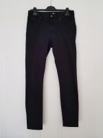 H&M Skinny Fit Herren Jeanshose schwarz Gr. 30 Nordrhein-Westfalen - Detmold Vorschau