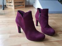 Weinrote High Heels von  Tamaris Gr. 38 Niedersachsen - Oldenburg Vorschau