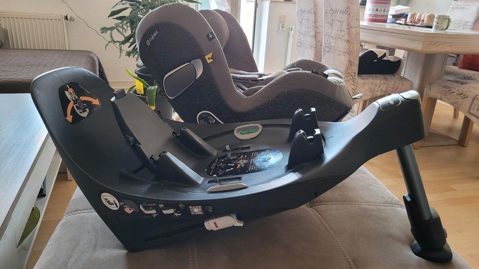 Kindersitz Cybex mit zugehöriger Isofix Base in Mühlenbeck