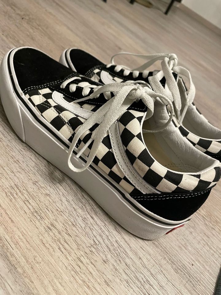 Vans Old Skool Platform GR.41 in Dortmund