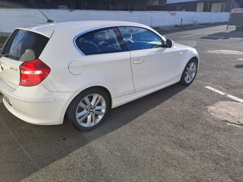 BMW 118 Diesel TÜV bis 2026 in München