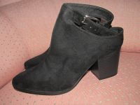 NEU Stiefel schwarz 40 H&M cut outs Boots Stiefeletten Nordrhein-Westfalen - Hennef (Sieg) Vorschau