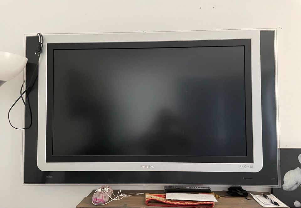 Fernseher Philips 43Zoll mit ambi light (Cineos) in Overath