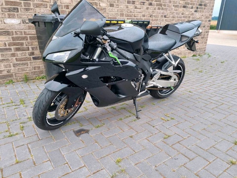 Honda CBR 1000 rr Fireblade in Bersenbrück