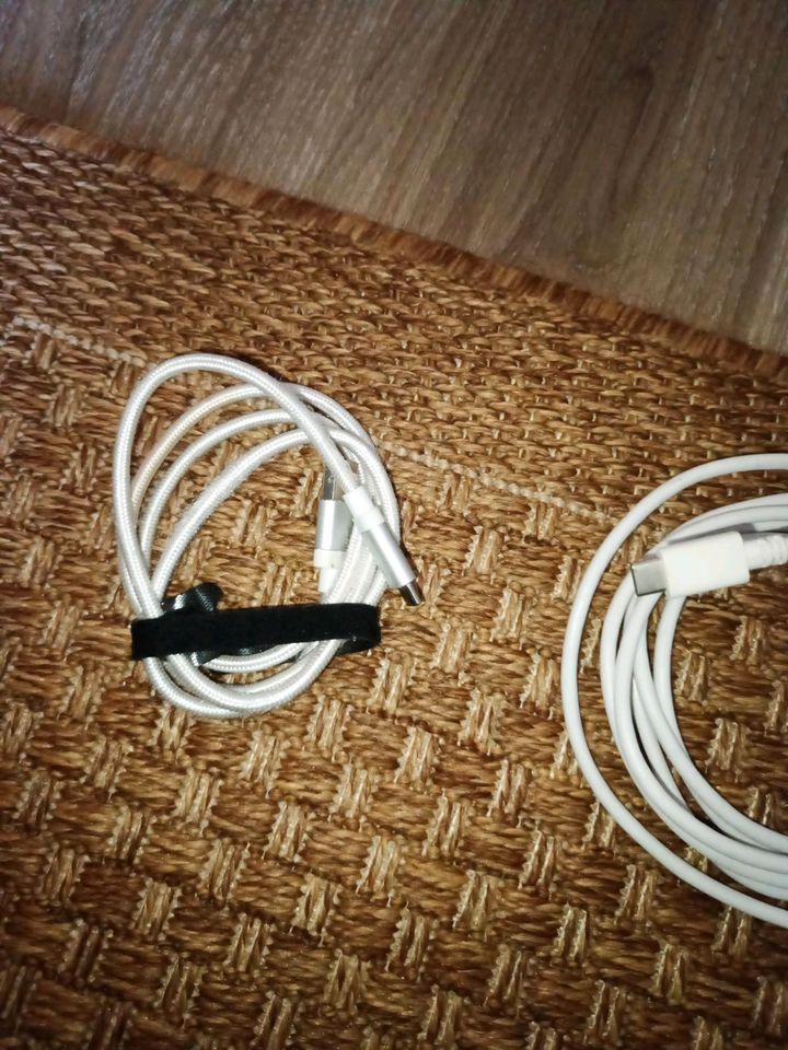 USB Kabel Tip c in Frankfurt am Main