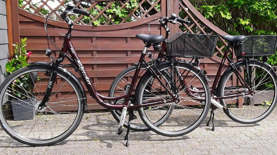 28iger Böttcher Damenfahrräder neuwertig, 2 x je 350€ VB in Westerrönfeld