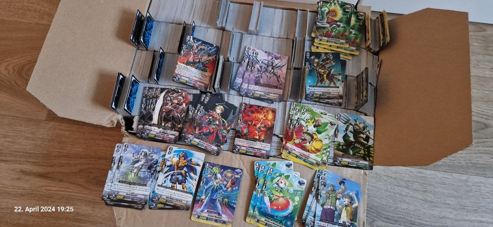 Cardfight Vanguard Karten sind etwa" 7000 STÜCK in Berlin