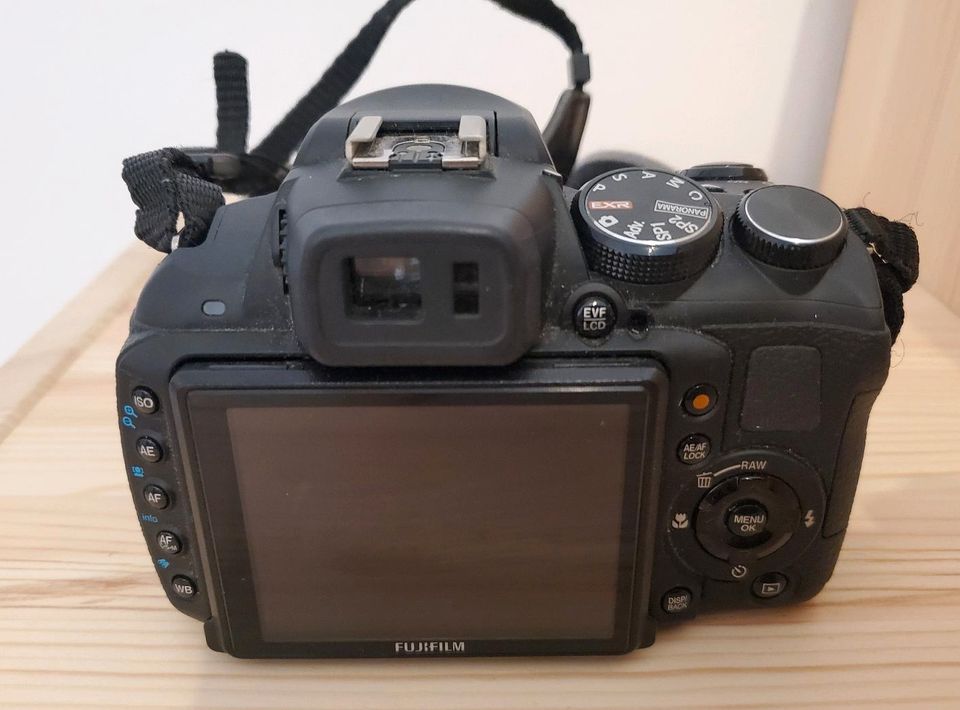 Fujifilm Finepix HS20 exr in Weinsberg