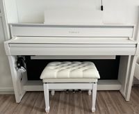 Yamaha CLP 775 Weiß E-Piano *wie neu* mit Yamaha Headset+Hocker Berlin - Westend Vorschau