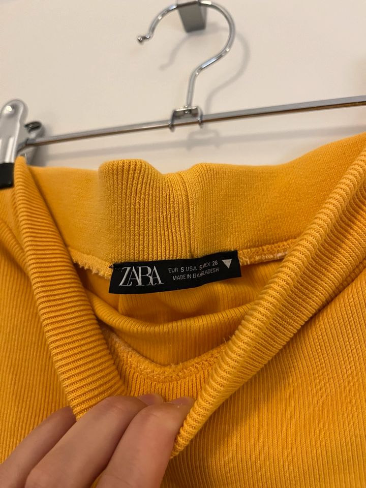 ZARA Set in orange in Centrum