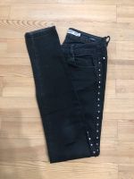 Schwarze Jeans-Röhrenhose mit Zara-Nieten Bayern - Ingolstadt Vorschau