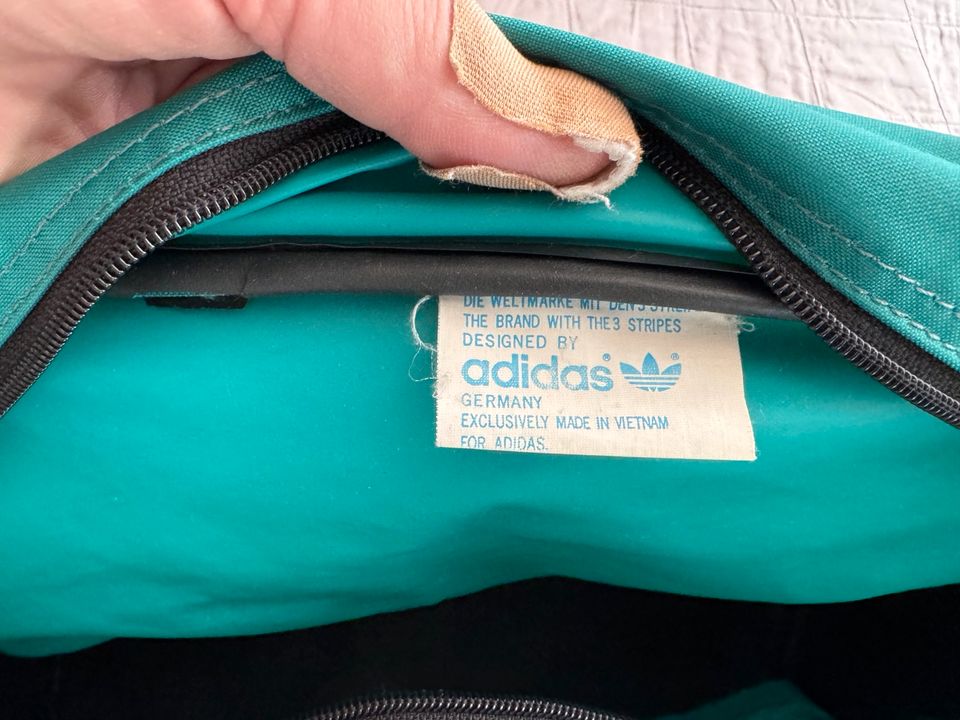 Adidas Vintage Deutschland Messenger Bag in München