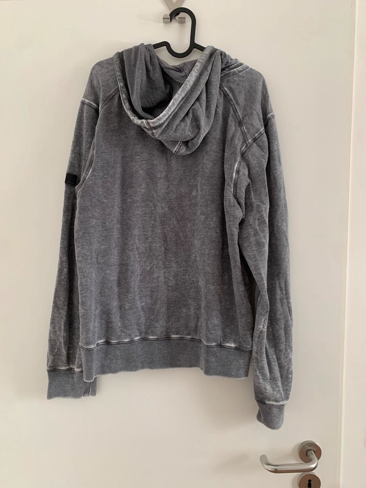 Bench grau Strickjacke L Jacke dünn in Langenfeld