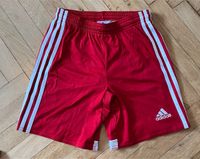 Adidas Kinder Shorts, Gr. 140, rot Baden-Württemberg - Ulm Vorschau